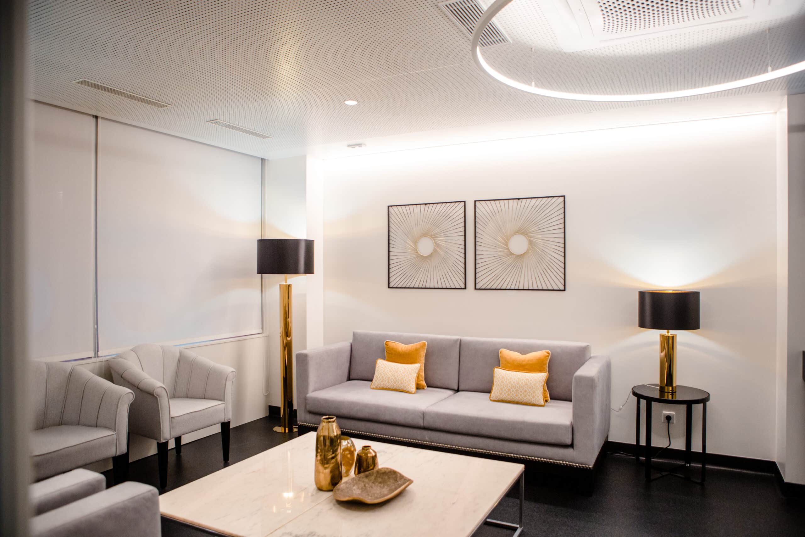 Sala de espera clínica Ginemed Oporto